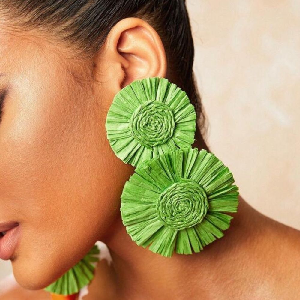 Green boho flower earrings S680